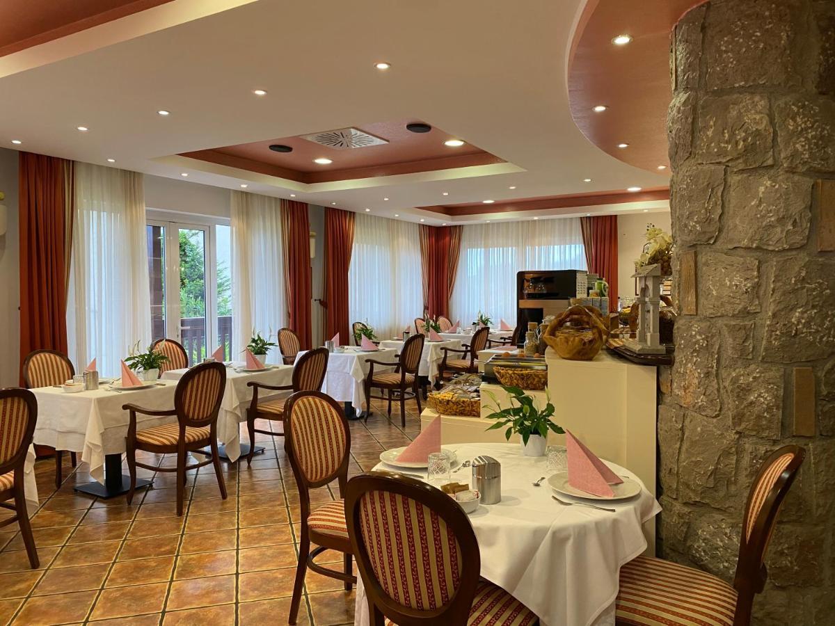 Hotel Grahor Depandance Sežana Esterno foto