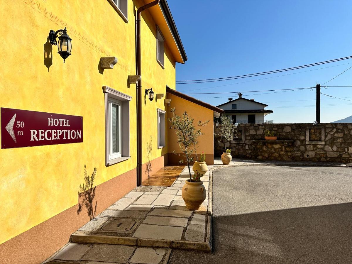 Hotel Grahor Depandance Sežana Esterno foto